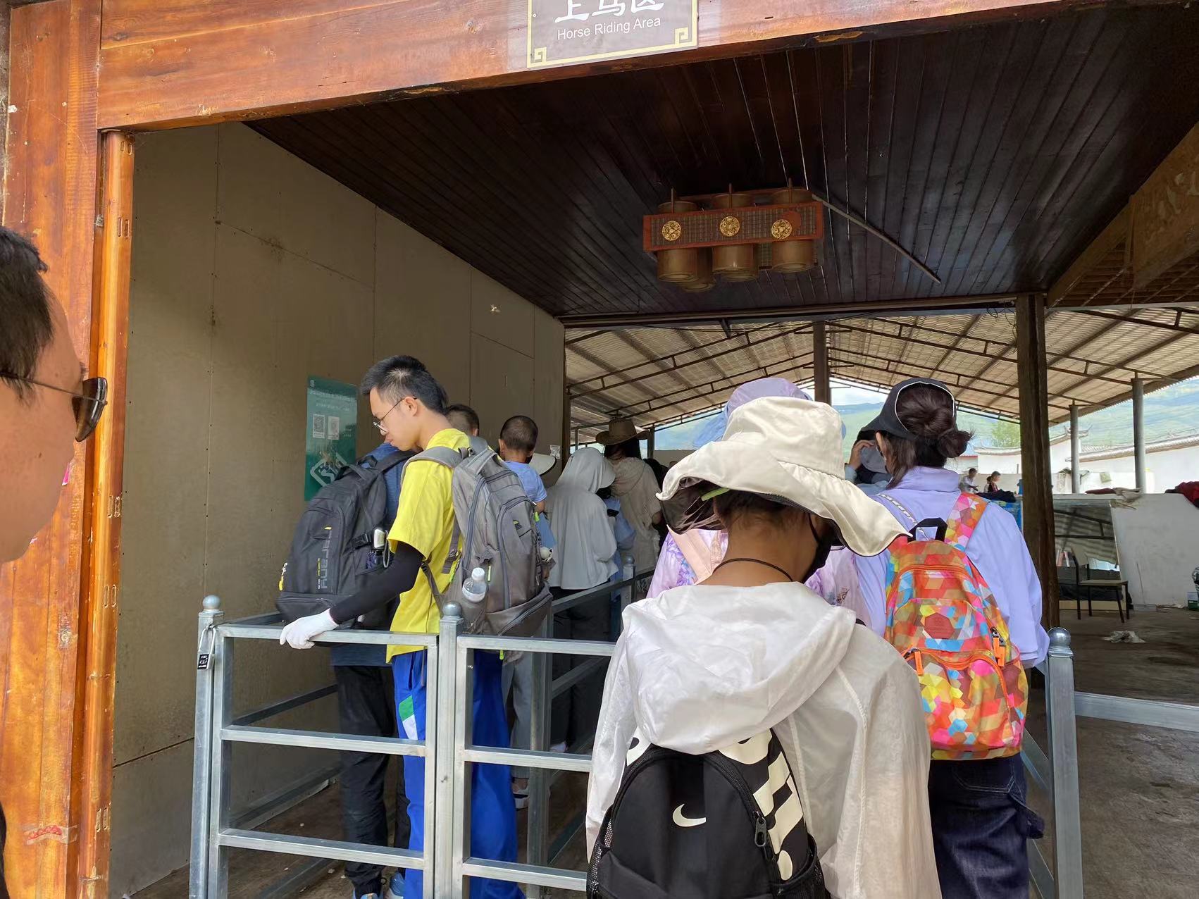 联合执法协同发力  丽江努力为游客提供安全、舒适、愉快的旅行环境 (3).jpg