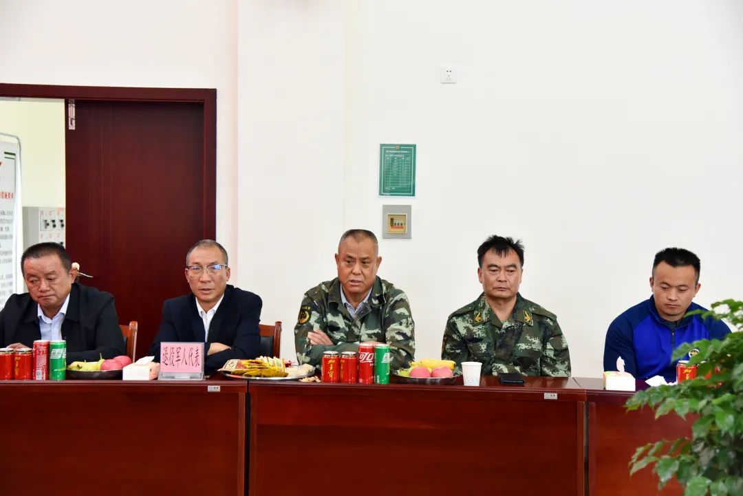 古城区召开2023年“八一”建军节双拥座谈会 (2).jpg