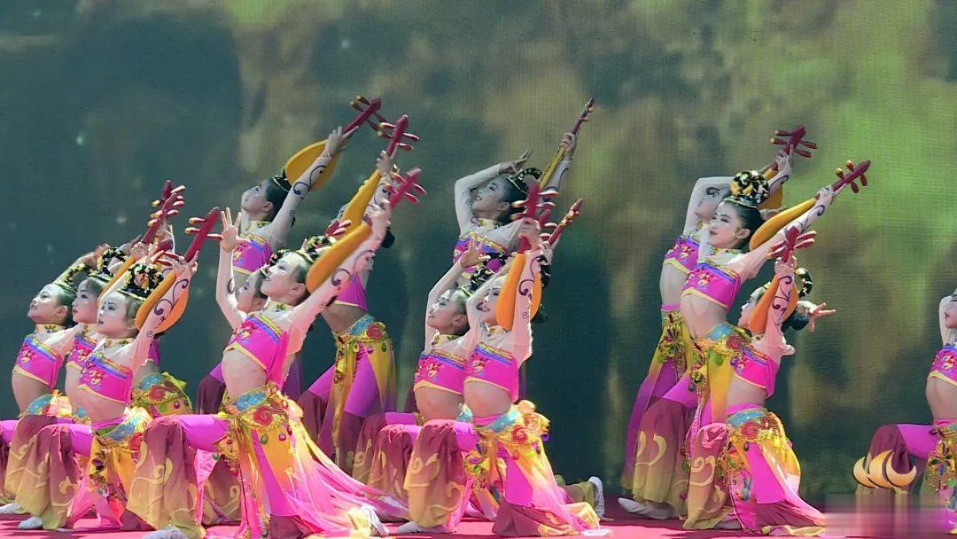 宁蒗县“第二届文化旅游节”暨2023年火把节活动隆重启动！ (9).jpg