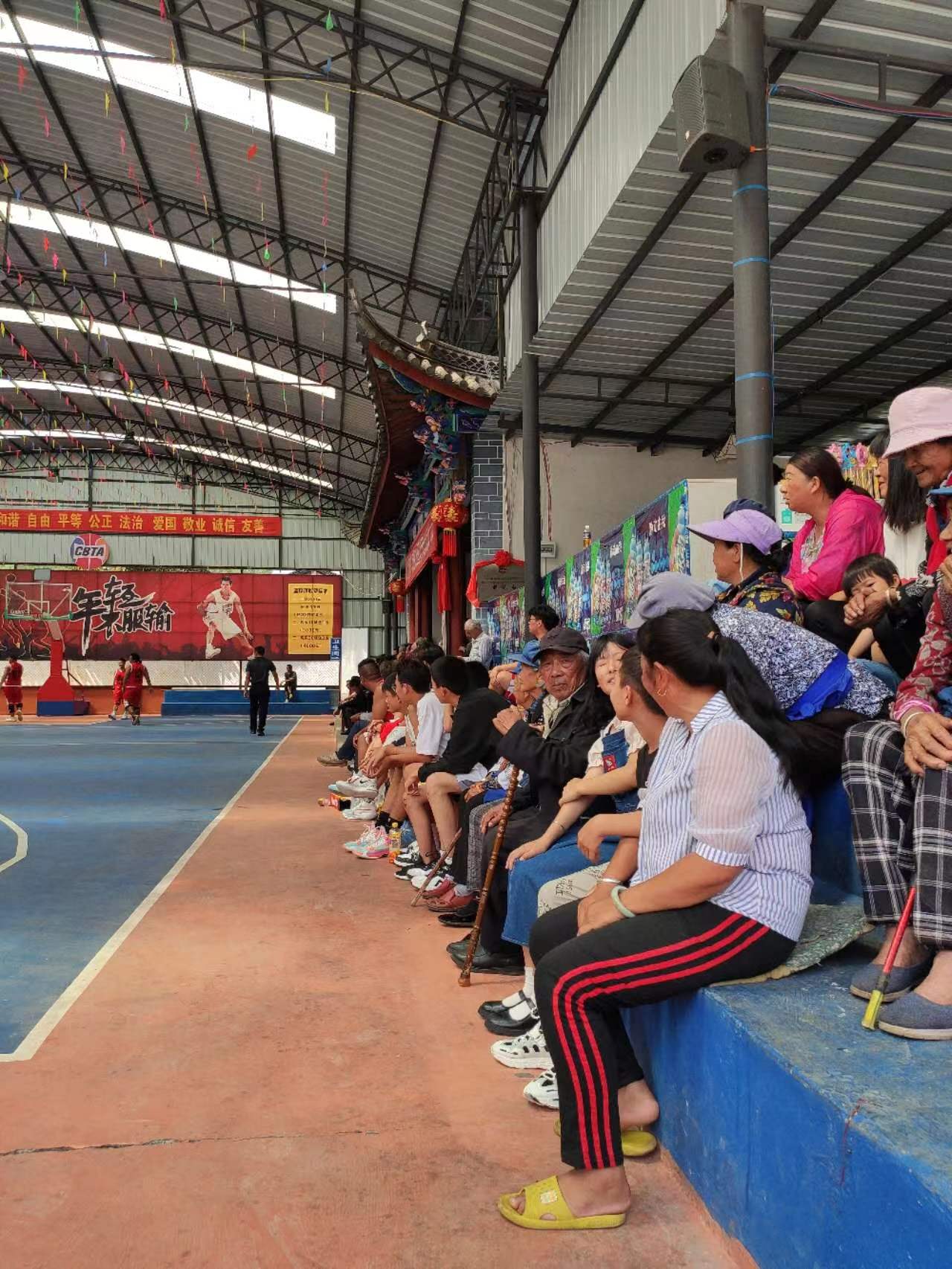 丽江市古城区“村BA”篮球赛开幕 (4).jpg