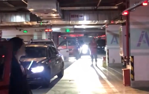 丽江市古城区将调整大研古城景区停车收费标准，强调公益性质管理 (1).png