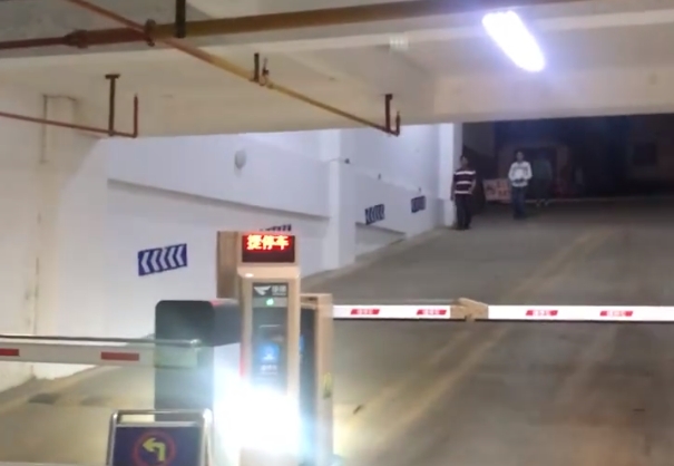 丽江市古城区将调整大研古城景区停车收费标准，强调公益性质管理 (2).png