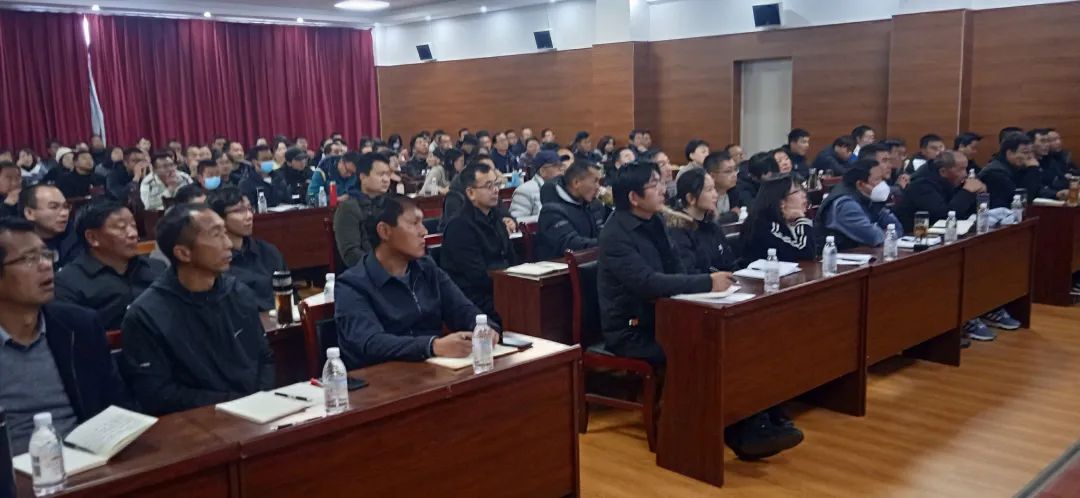 开阔教师的视野 古城区教体局举办教师集中培训 提升教学质量与管理水平3.jpg