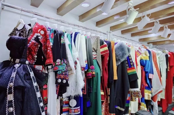 规范古城区旅拍市场  不明码标价、乱收费将罚款3千至5千元.png