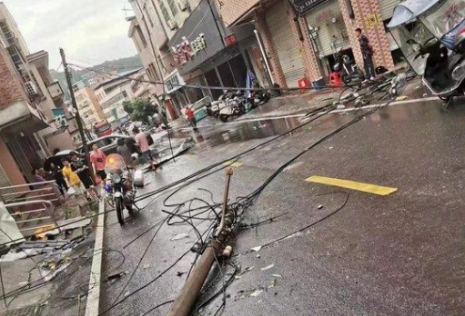 广州强龙卷风已造成5人死亡33人受伤.png