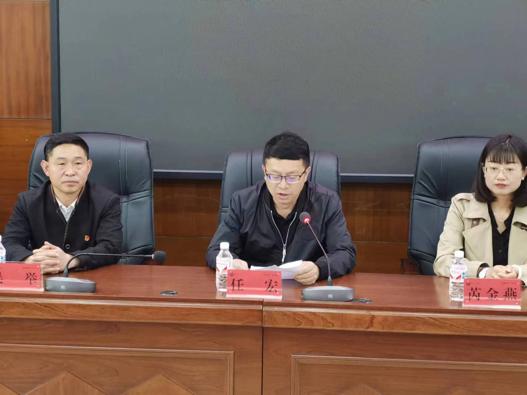 任宏专家团队工作站落户丽江市人民医院  专注心理健康和精神卫生服务4.jpg