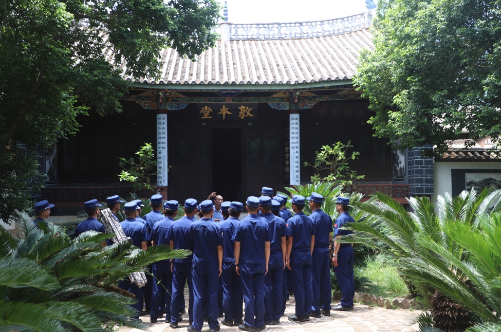 云南省森林消防总队丽江支队古城中队开展“感悟边屯文化，传承革命精神”主题党日活动 (1).png