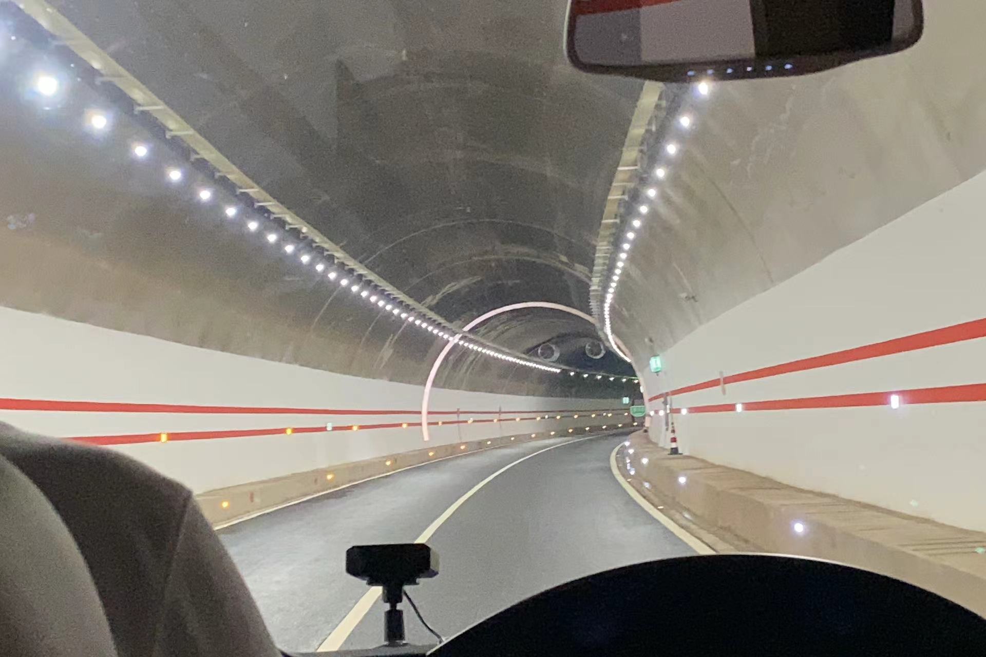 今天，华丽高速正式全线通车！ (1).jpg