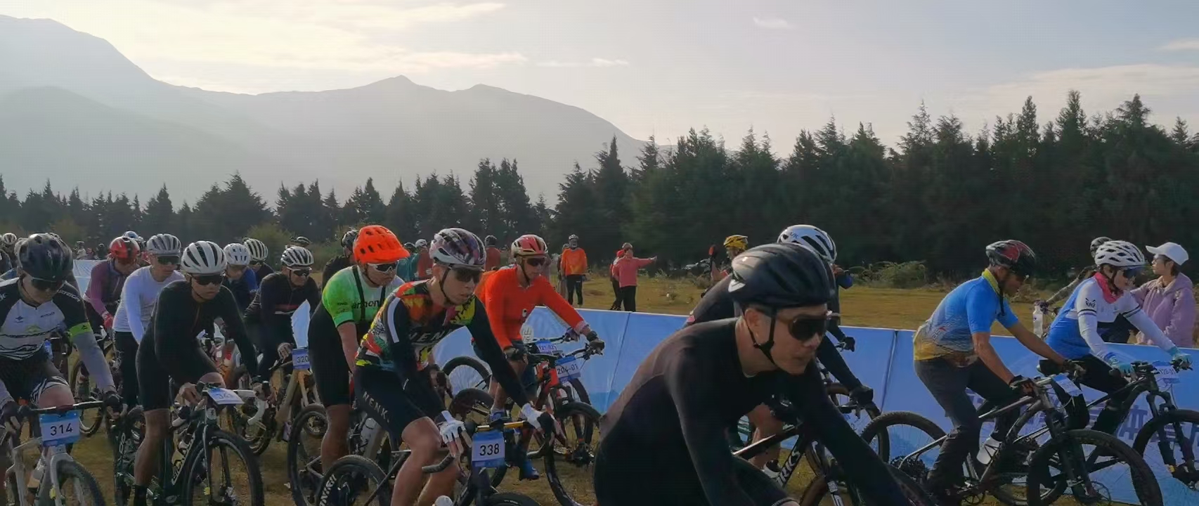 2024“向山而行”丽江·山地自行车赛今日开赛！5.jpg