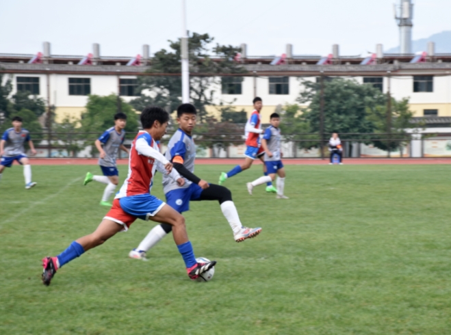 12∶0   古城区一中代表队拿下首场胜利.png