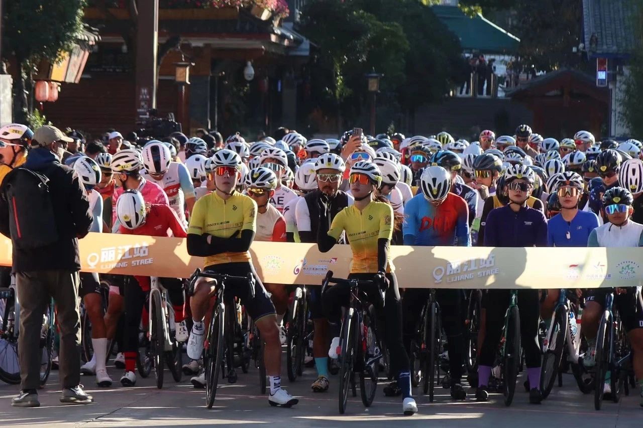 绝美风光+顶级赛事  丽江掀起户外运动狂热潮03.jpg