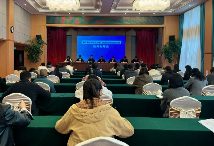 十年间  古城区旅游总收入从164.94亿元增加至971 (3).png