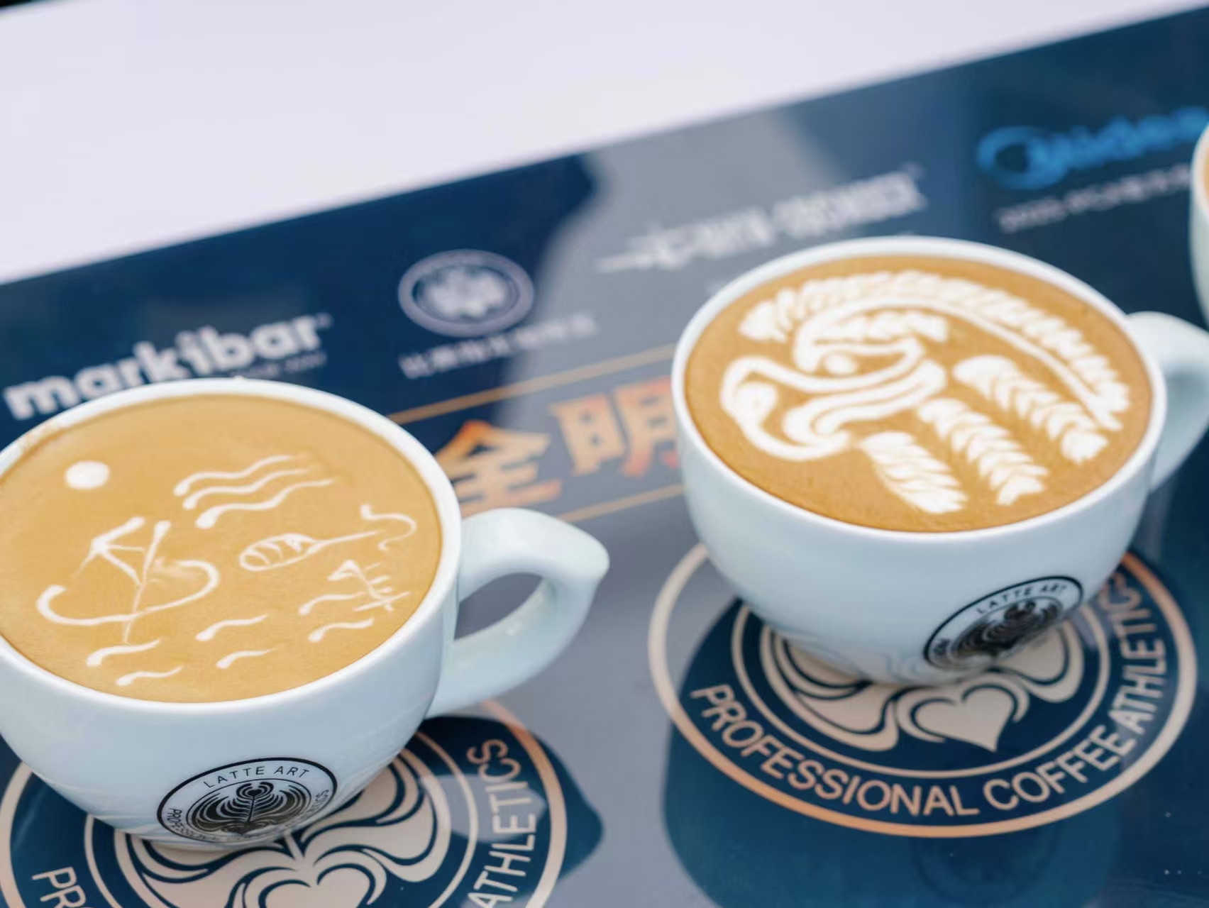 全国性专业咖啡赛事在丽江举办，纳西东巴文化与咖啡拉花激情碰撞 (6).jpg