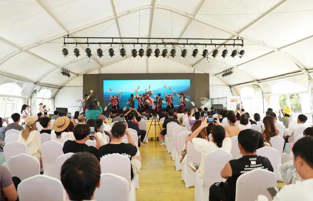 丽江携手抖音开启文旅消费升级新篇章，快来探索“宝藏丽江”！ (2).jpg