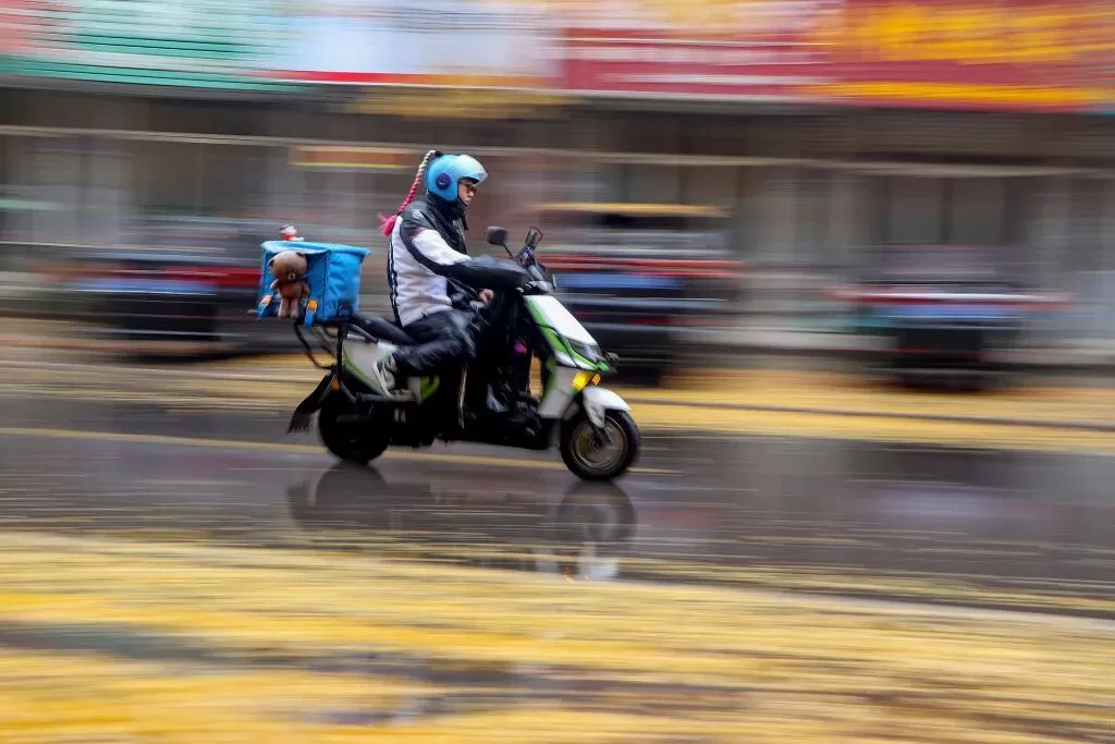 外卖平台野蛮生长终结！国标出台，行业“下半场”倒计时开始