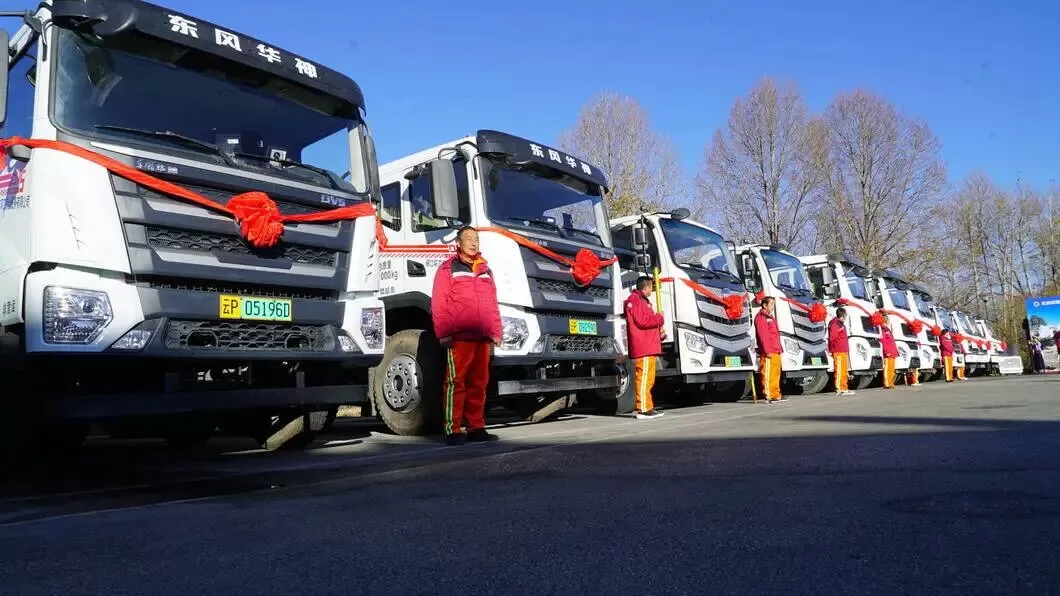 48辆新能源环卫车投入使用 环卫清运迈入“静音低碳”新时代