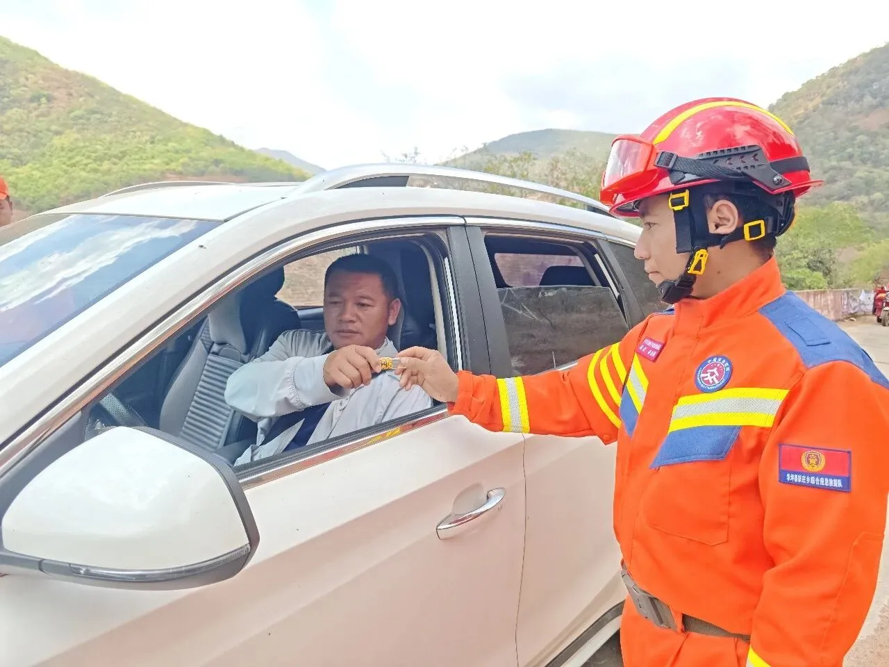 华坪新庄乡：多点发力织密森林防火“防护网” 守好绿水青山