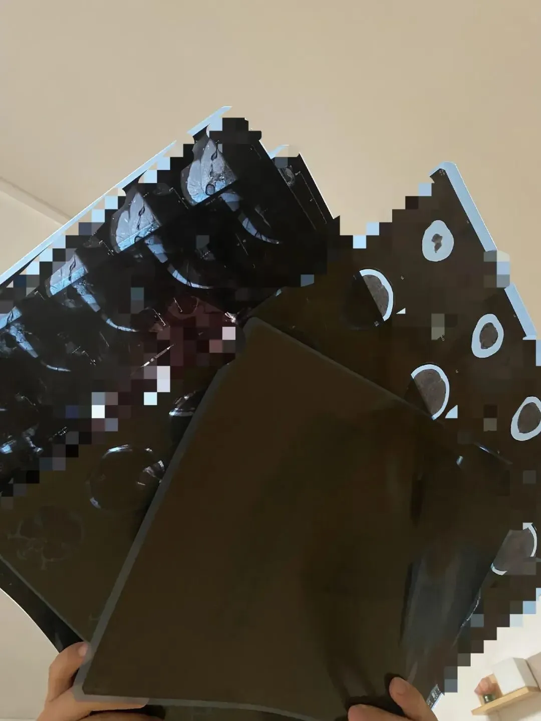 1.5元一张回收废旧CT片，转手提炼白银！律师：超3吨可构成污染环境罪