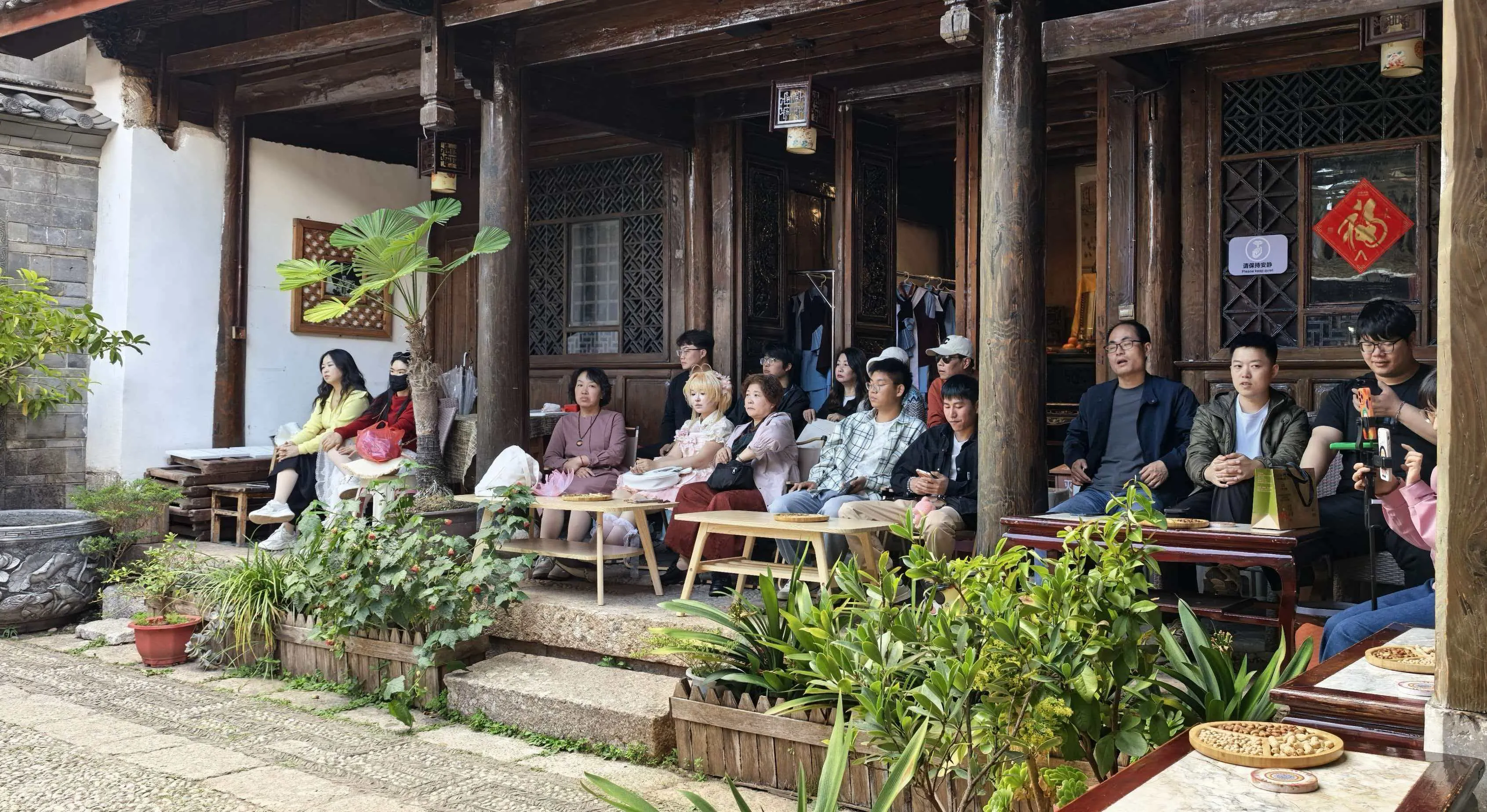 逛古城别错过！丽江天地院全新亮相 沉浸式感受纳西非遗魅力