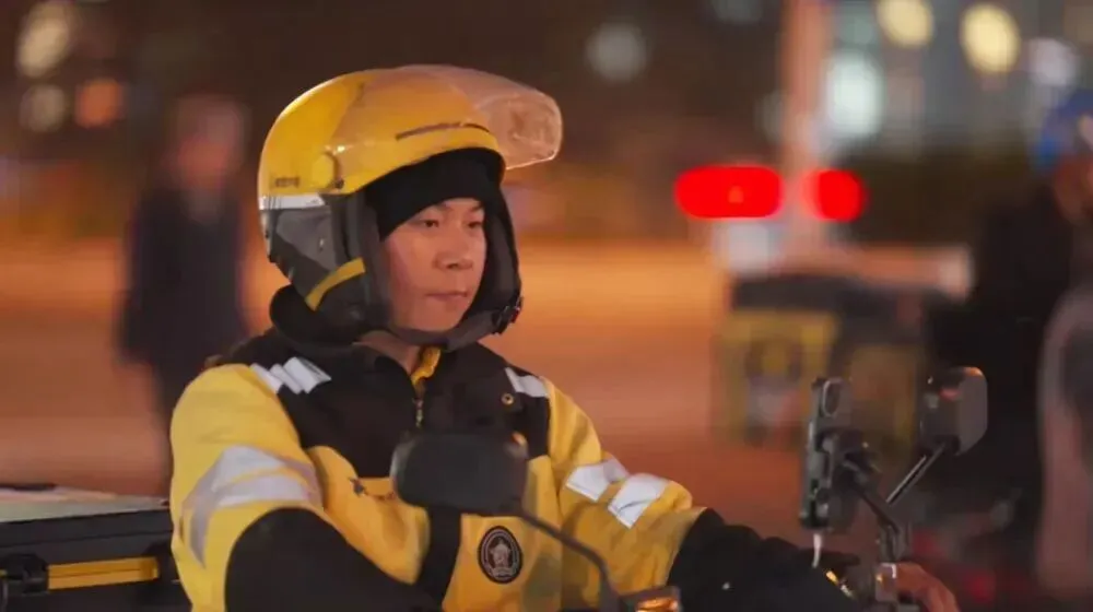 还债骑手两年狂跑 47 万单 被平台强制下线 240 次：起初反感，后来认了