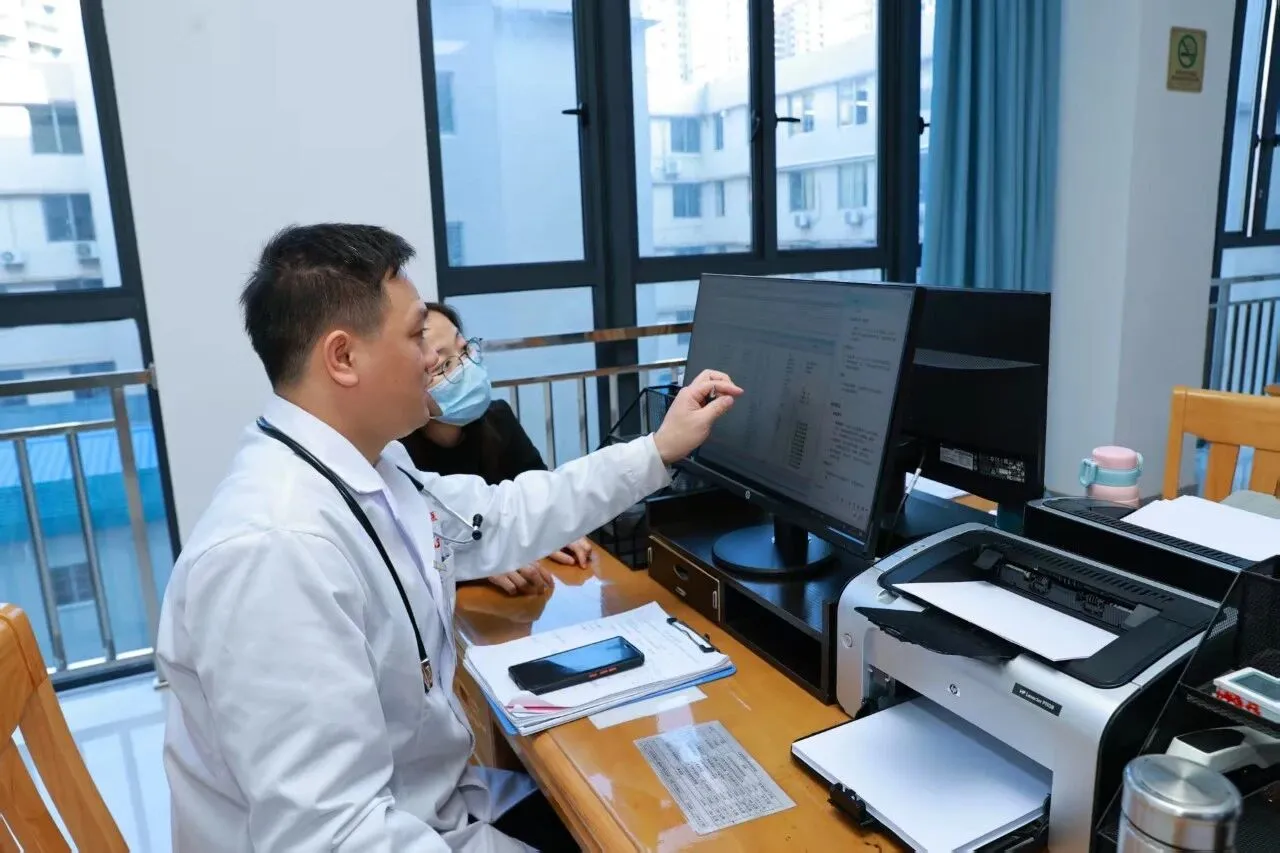 AI“驻院”县域医院：是救急帮手还是隐形风险？