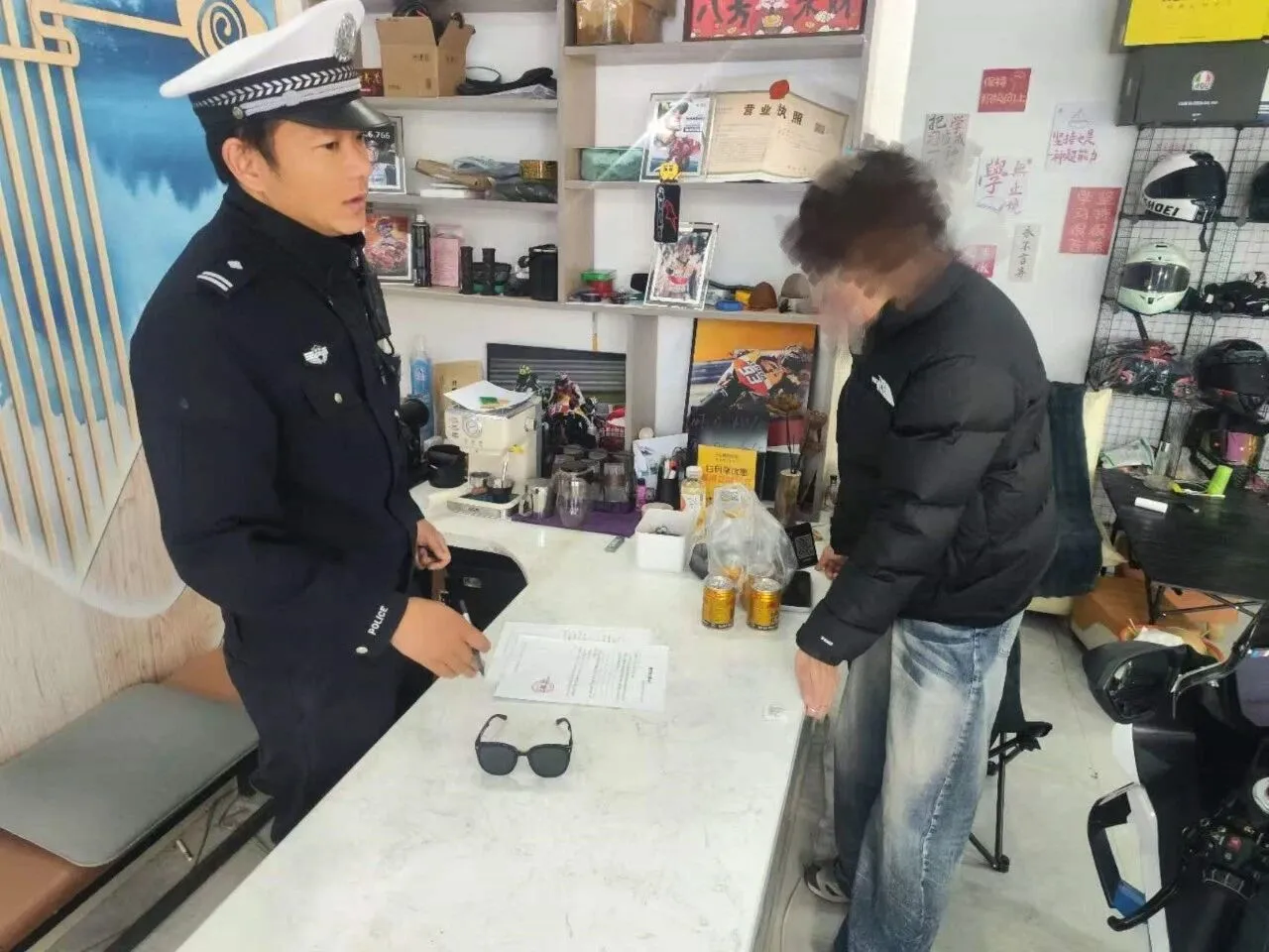 非法改装“炸街”扰民！丽江警方查处2辆摩托车，连改装店也被查