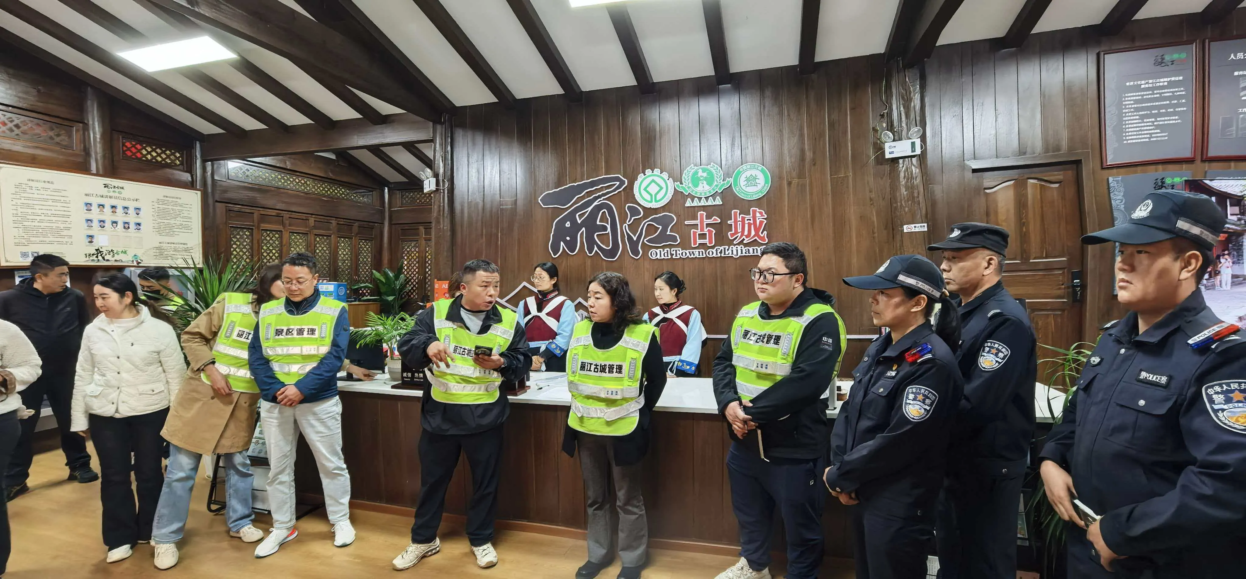 人多也不慌！丽江古城提前练兵，五一假期游玩更放心