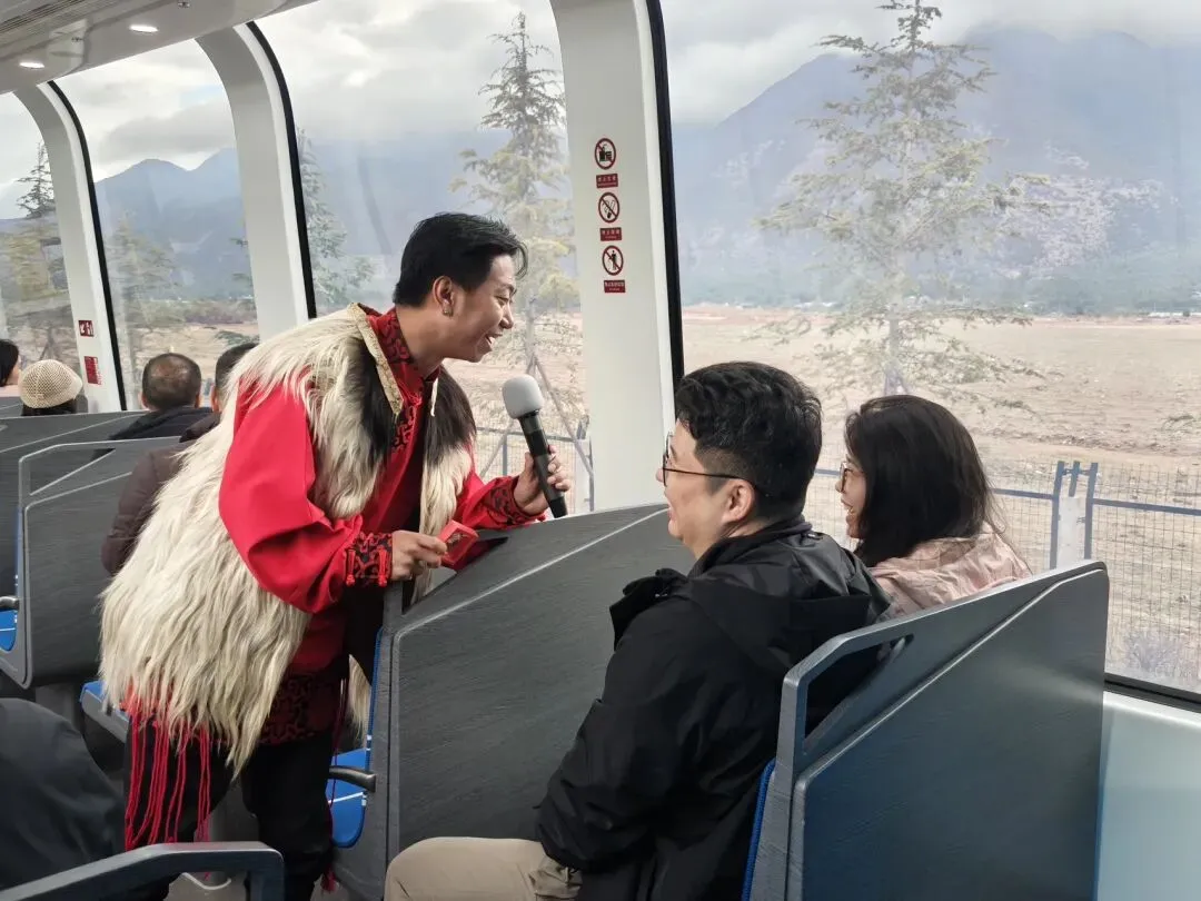 燃爆五一！玉龙雪山非遗展演+民族共舞，游客沉浸式解锁纳西风情