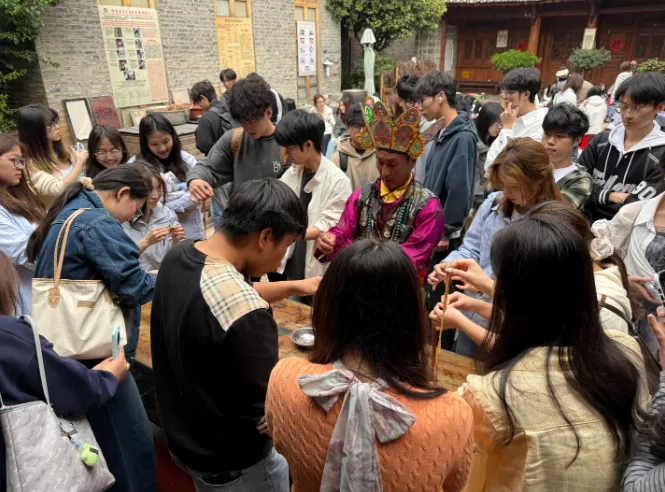 五一丽江不只有人潮，古城深处的非遗体验藏着不一样的浪漫