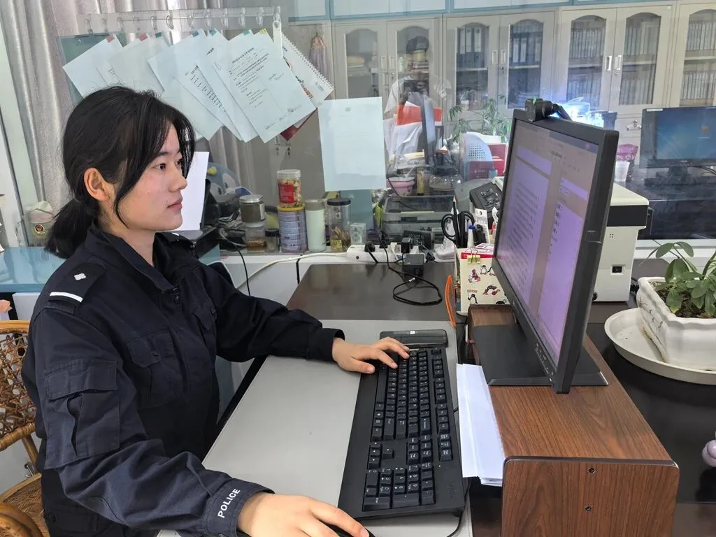 五四追光者，25岁女民警刷屏！扎根基层两年，用藏蓝青春暖透人心