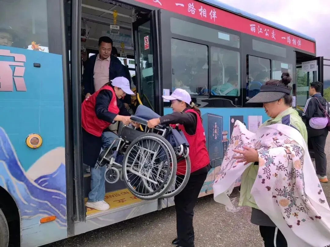 暖心服务拉满！这个五一丽江凭细节圈粉游客